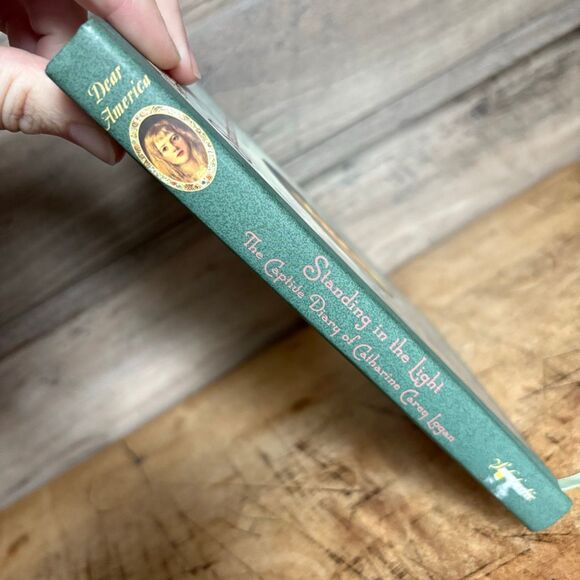 Dear America Standing in the Light The Captive Diary of Catharine Carey Logan Pe - Picture 3 of 7